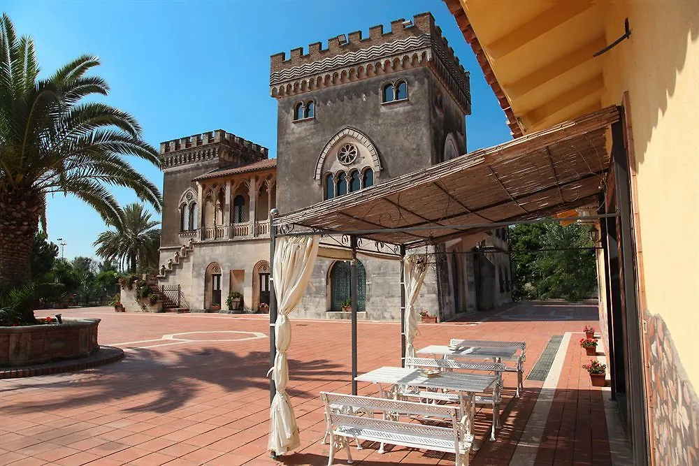 Castello D'Urso Somma B&B Catania 3*,  Italy