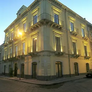 Hotel La, Katania
